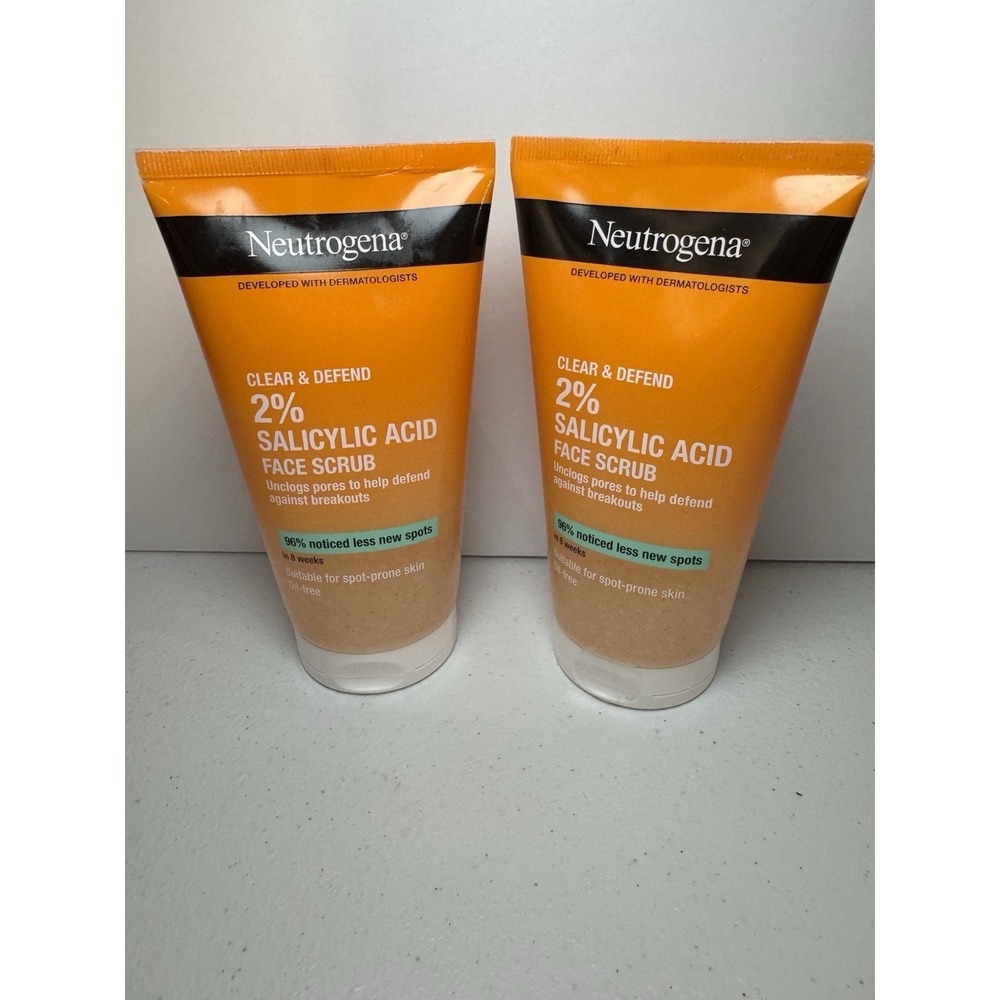 Neutrogena Clear & Defend 2% Salicylic Acid Face Scrub 5.1 Fl Oz 2 Pack